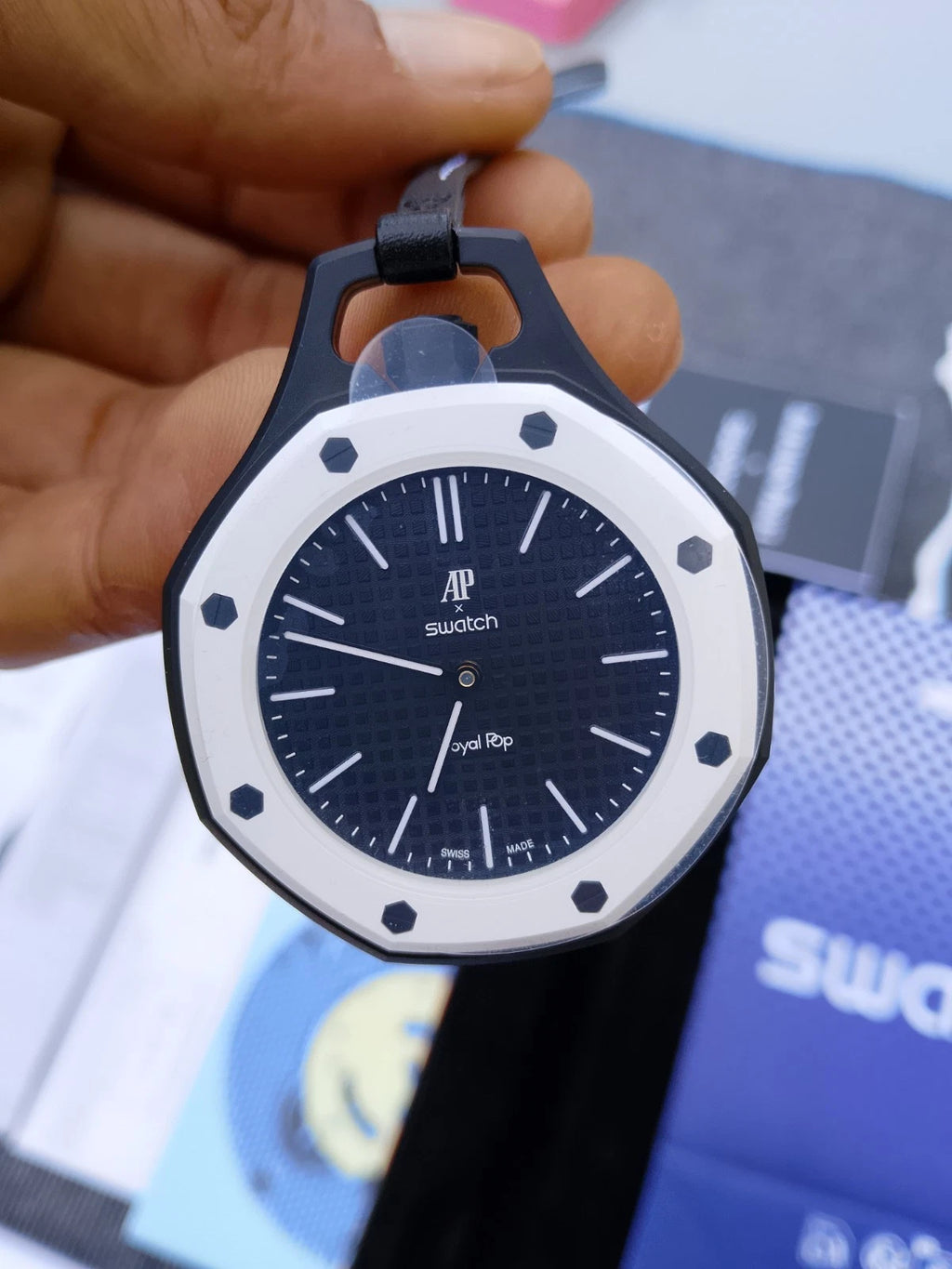 Montre Royal Pop Swatch X AP